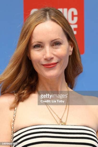 leslie mann tits|14,697 Leslie Mann Photos & High Res Pictures